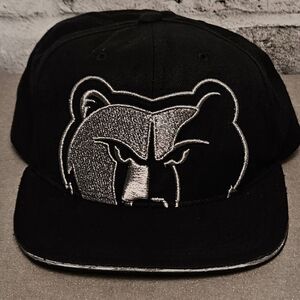 Memphis Grizzly's Snapback Cap with Bear Logo